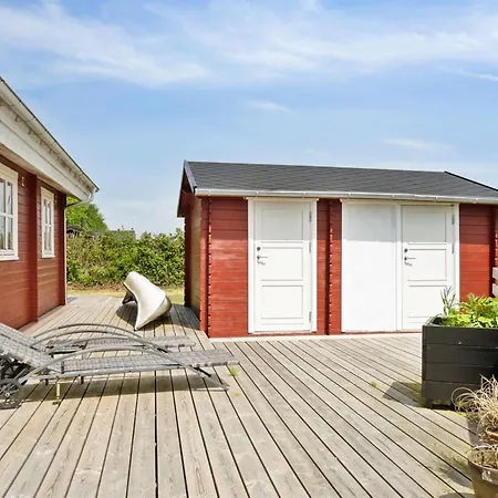 Anneli - 600m From The Sea By Interhome