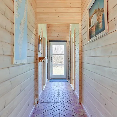 Holiday home Anneli - 600m From The Sea By Interhome