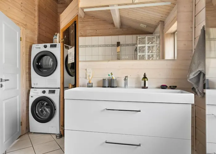 Holiday home Anneli - 600m From The Sea By Interhome *