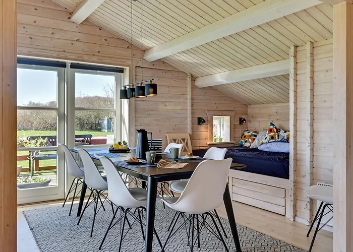 Holiday home Anneli - 600m From The Sea By Interhome Spodsbjerg