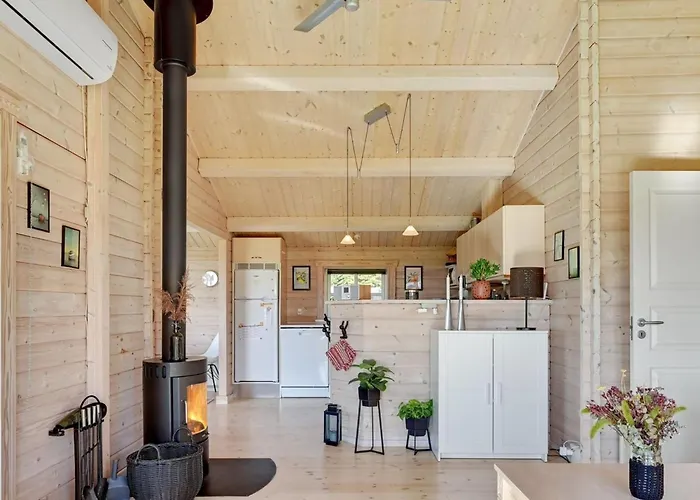 Holiday home Anneli - 600m From The Sea By Interhome Spodsbjerg